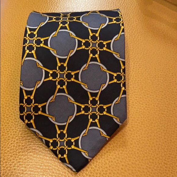 Gucci Other - 100% silk classic tie designed by Paolo Gucci